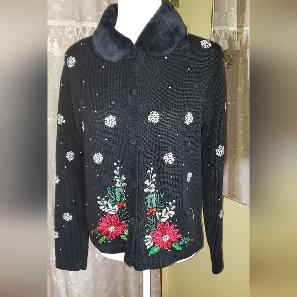 Victoria Jones | Sophisticated Christmas Sweater - Picture 13 of 16